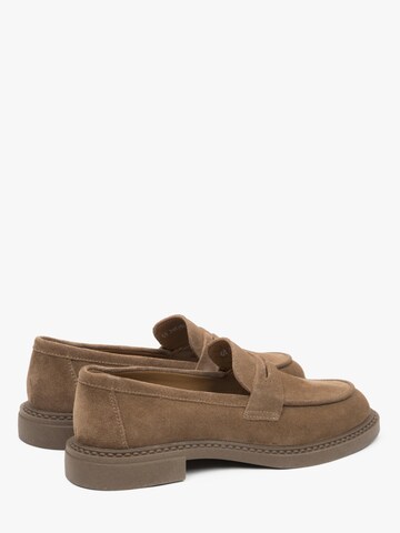 Estro Moccasin '09-3453' in Brown