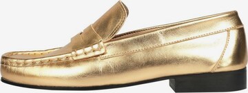 Scalpers Moccasin in Gold: front