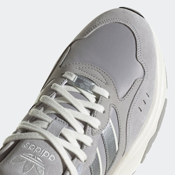 ADIDAS ORIGINALS Σνίκερ χαμηλό 'Retropy F90' σε γκρι