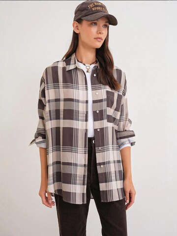 MixRay - Blusa em castanho