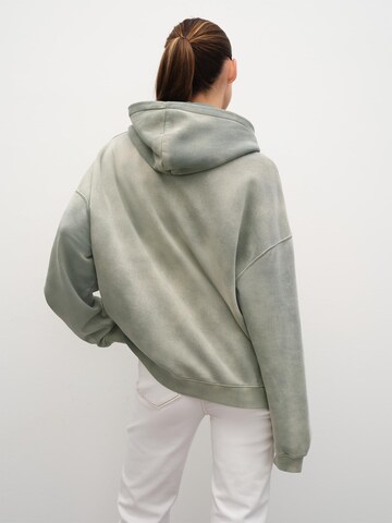 RÆRE by Lorena Rae Sweatshirt 'Lani' in Green