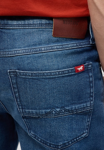 MUSTANG Regular Jeans in Blau