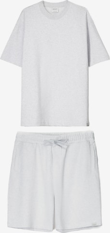 BershkaJogging komplet - bijela boja: prednji dio