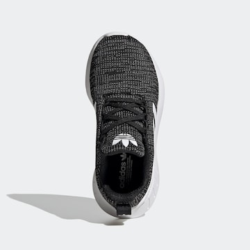 ADIDAS SPORTSWEAR Αθλητικό παπούτσι 'Swift Run 22' σε μαύρο