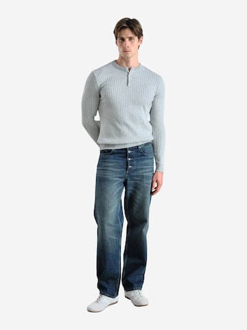 Pullover di Giesto in grigio: frontale