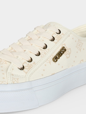 GUESS Ниски маратонки 'JELEXA10' в бяло