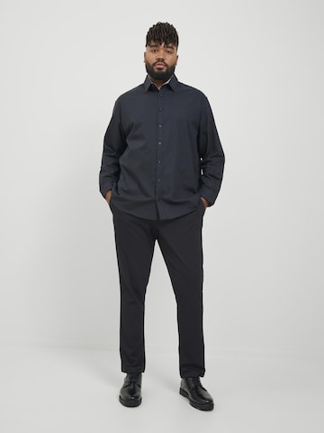 Jack & Jones Plus Slimfit Chinohousut värissä musta