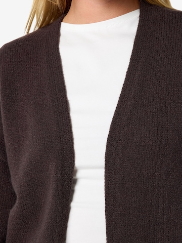 Cardigan 'NMMalia' Noisy may en marron