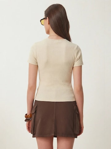 Camicia da donna di Happiness İstanbul in beige