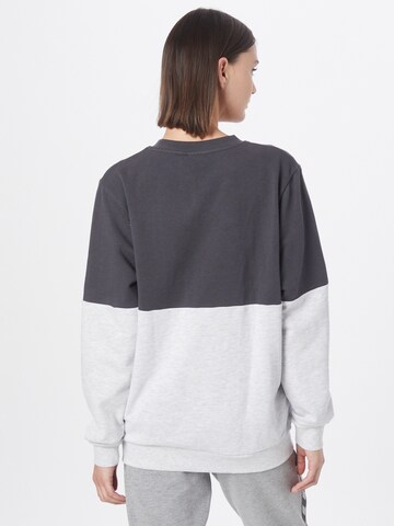 Hummel Sweatshirt in Grijs