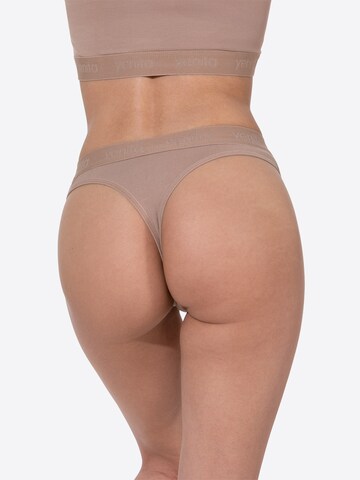 String ' Damen Tanga mit elastischem Logobund ' di Yenita in beige