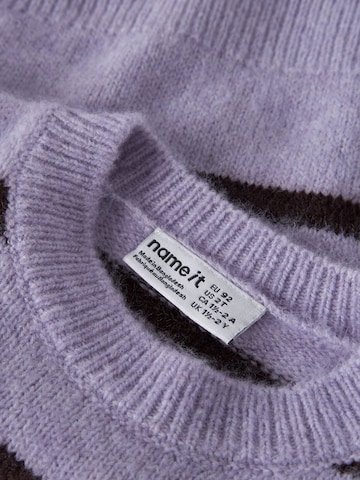 NAME IT Pullover in Lila