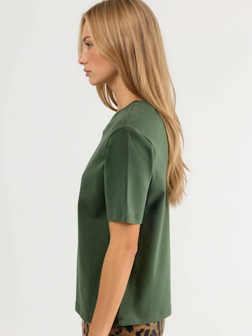 T-shirt Busem en vert