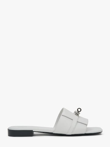 Estro Sandal '0138' in White: front
