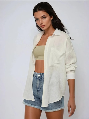 Hiccup Bluse in Weiß: Vorderseite