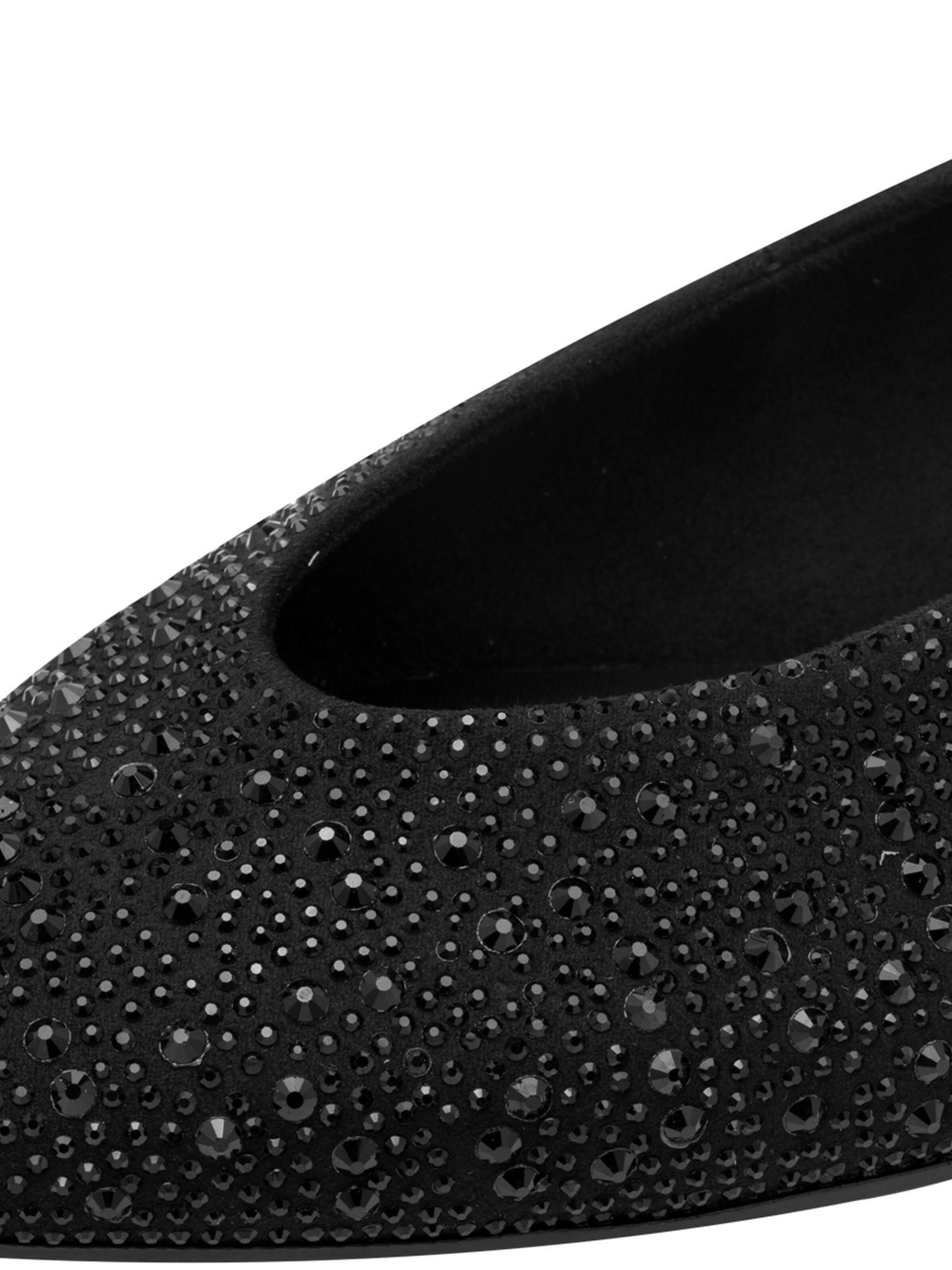 Ballerines à lanières Tamaris en noir