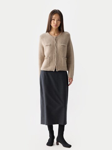 GOBI Cashmere Strickjacke 'Textured Knit Cashmere Jacket-Style Cardigan'‌‌‌‌‌‌‌ in Beige
