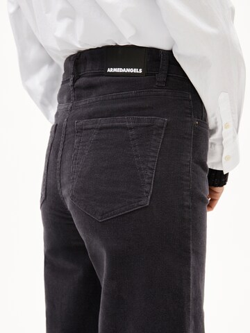 ARMEDANGELS Skinny Broek in Grijs