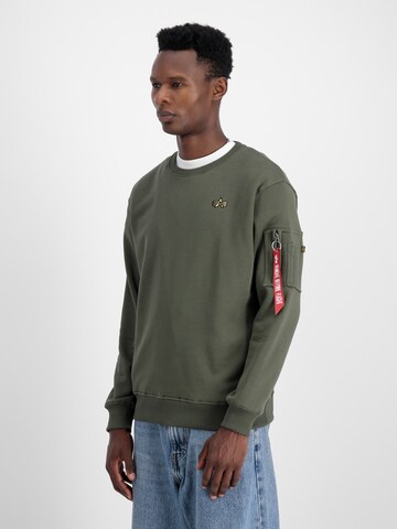 ALPHA INDUSTRIES Sweatshirt in Groen: voorkant