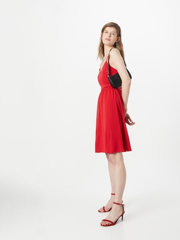 Robe d’été 'Jara' ABOUT YOU en rouge