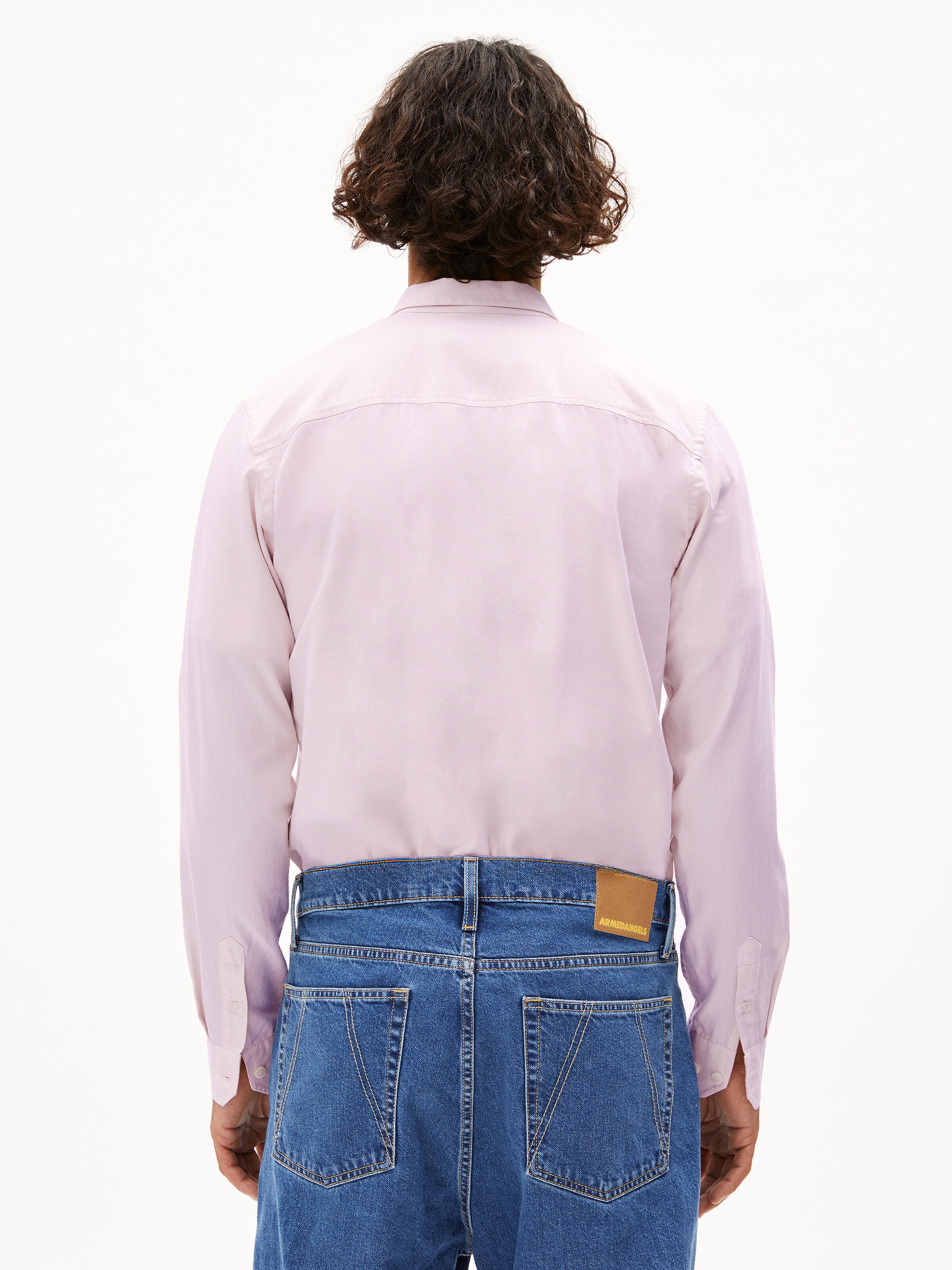 Coupe regular Chemise 'QUAASA' ARMEDANGELS en rose