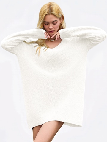 Rochie tricotat de la Imily Bela pe alb