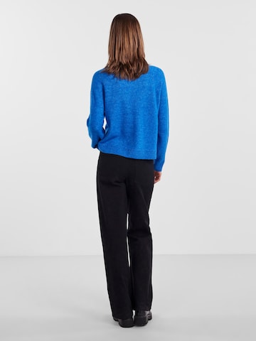 Pull-over 'JULIANA' PIECES en bleu