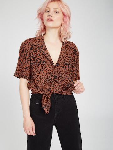 Volcom Blouse 'Dino' in Bruin: voorkant