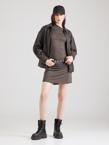 Robe 'Erin' WEEKDAY en marron