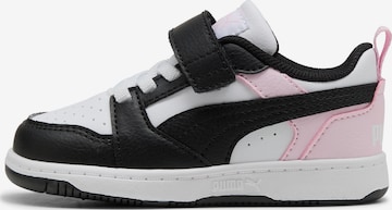 PUMA Sneakers in White: front