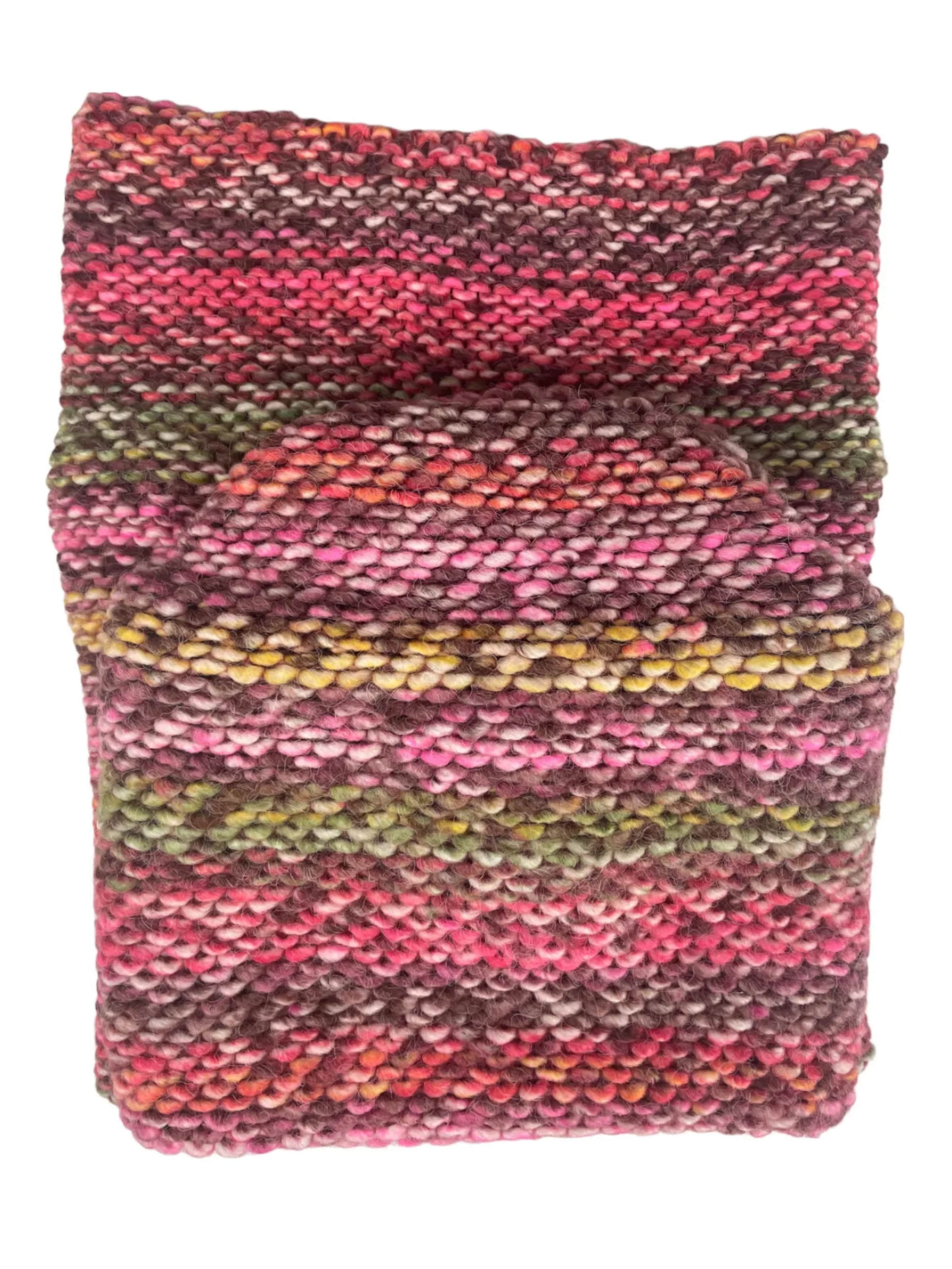 Kumixi Beanie 'Mütze & Schal Set' in Pink: front