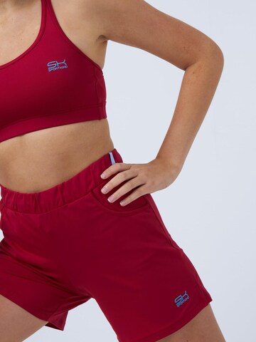 SPORTKIND Loosefit Sportbroek 'Bermuda Shorts' in Rood