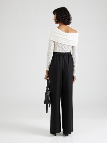 Wide leg Pantaloni con pieghe 'Katarin' di MSCH COPENHAGEN in nero