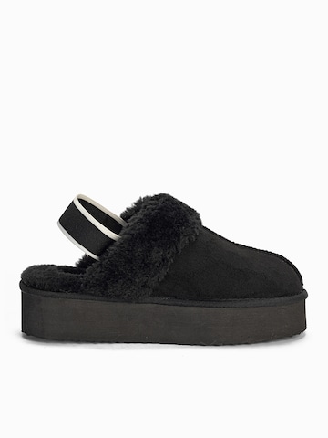 Island Boot Loafer 'SEFORA' värissä musta: etupuoli