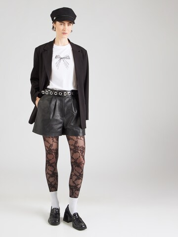 Maglietta 'PCMANILLA' di PIECES in bianco