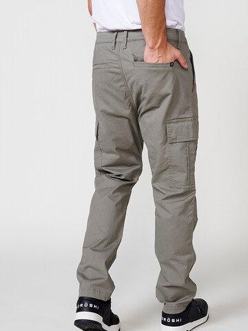 Regular Pantalon cargo KOROSHI en vert