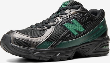 Baskets '740 Bungee Lace' new balance en noir : devant