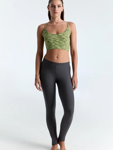 Leela COTTON Skinny Leggings in Grey: front