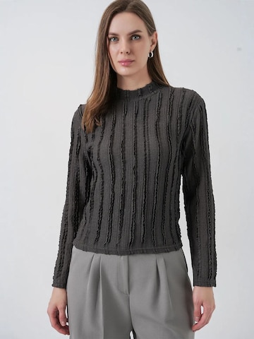 Camicia da donna di Bigdart in grigio: frontale