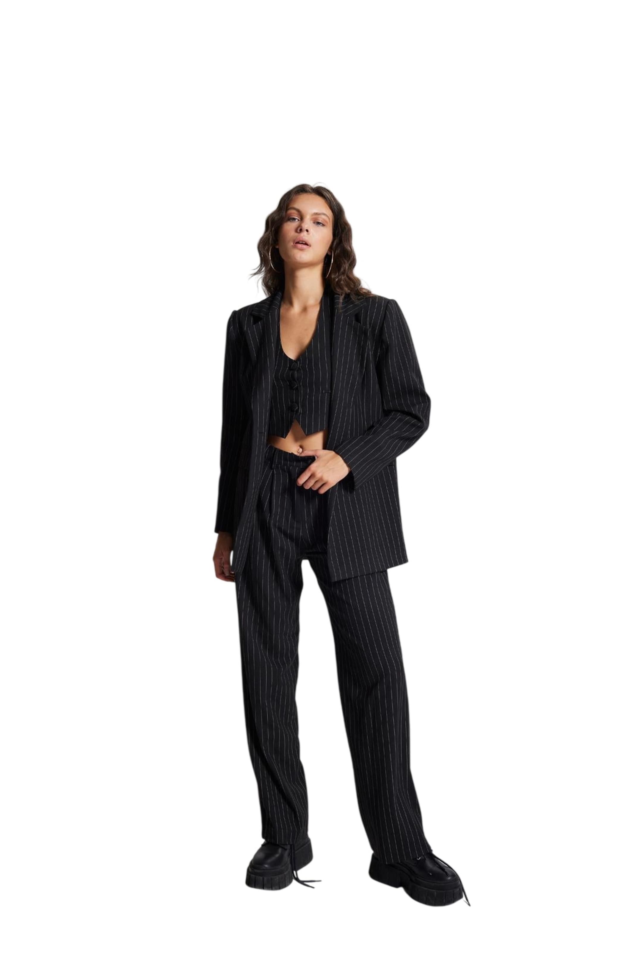 HOLLY LOLLY Regular Pleat-front trousers in Black