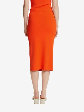 ESPRIT Rok in Oranje