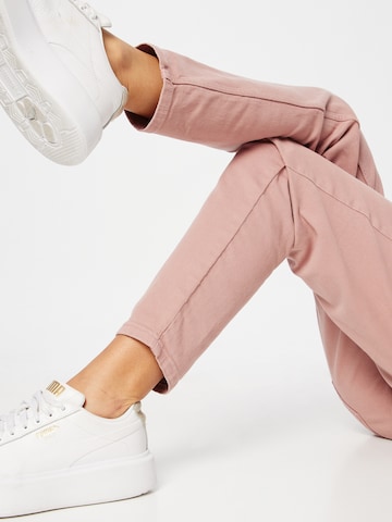 PIECES Tapered Jeans 'KESIA' in Pink