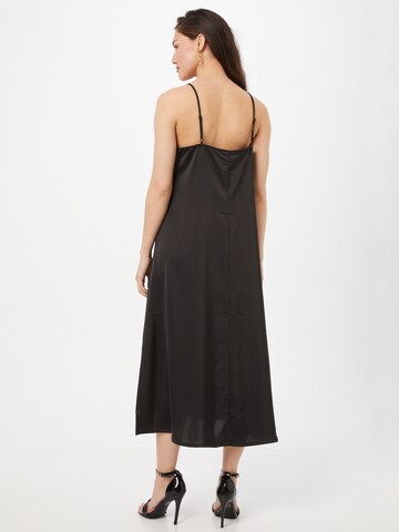 JUST FEMALE - Vestido en negro