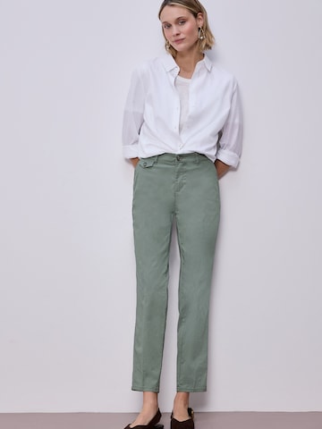 STREET ONE Regular Hose in Grün