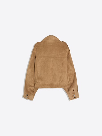 BershkaPrijelazna jakna - smeđa boja