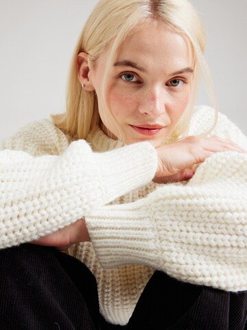 Pullover 'Mellow Marshmallow' di florence by mills exclusive for ABOUT YOU in bianco