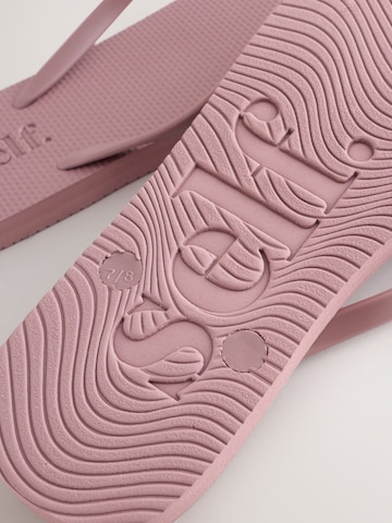 Next Teenslipper 'Self' in Roze