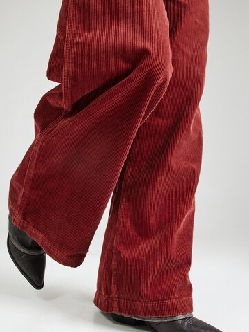 Wide leg Pantaloni 'TROUSER' di WRANGLER in marrone