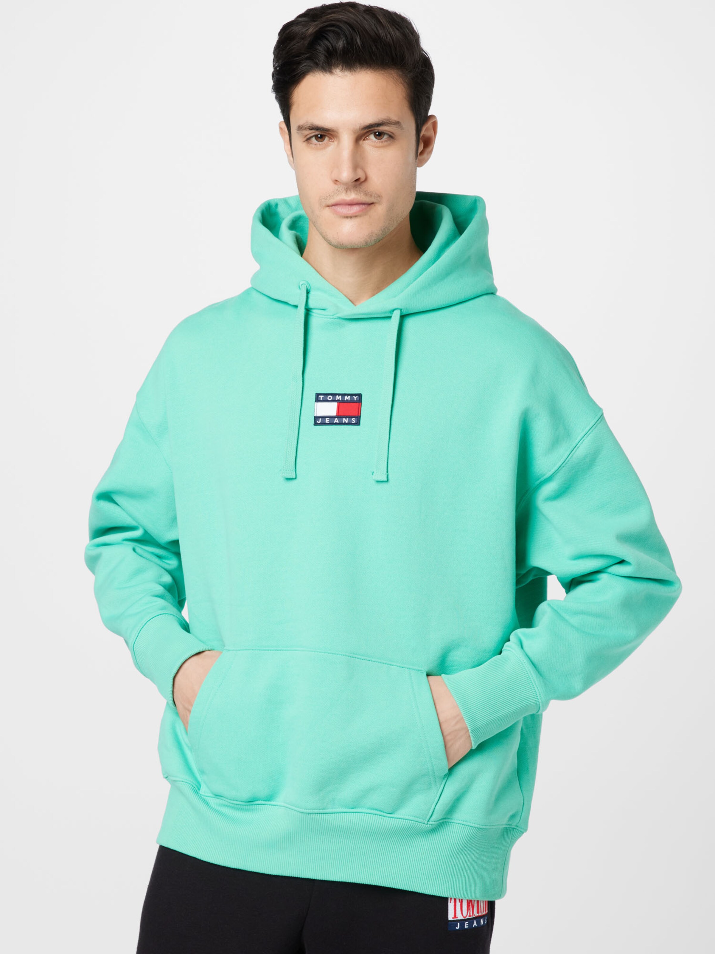 Tommy Jeans Sweatshirt in Jade | ABOUT YOU