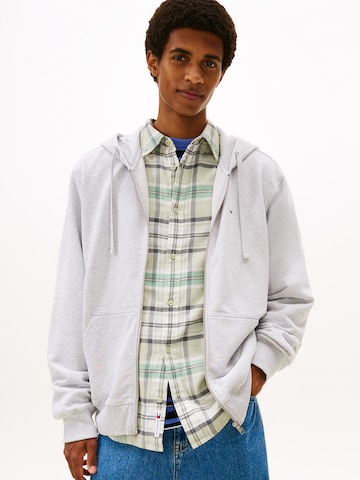 Tommy Jeans - Sudadera con cremallera en gris: frente